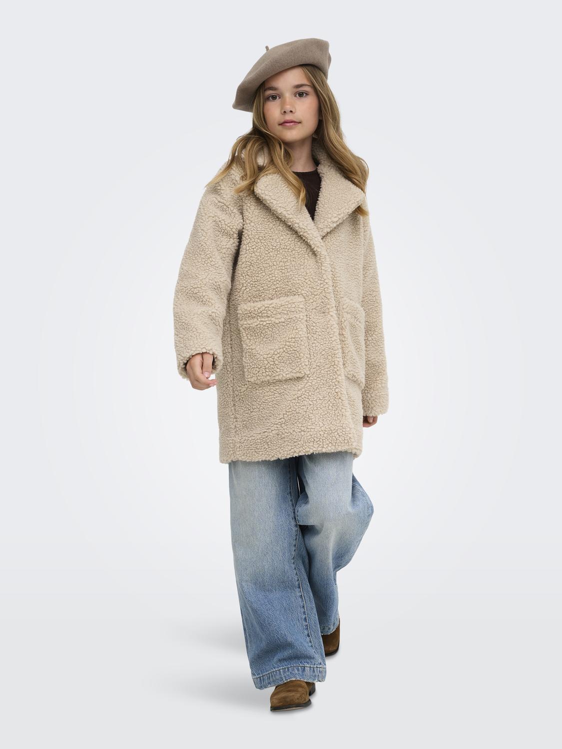model_shot-front_full